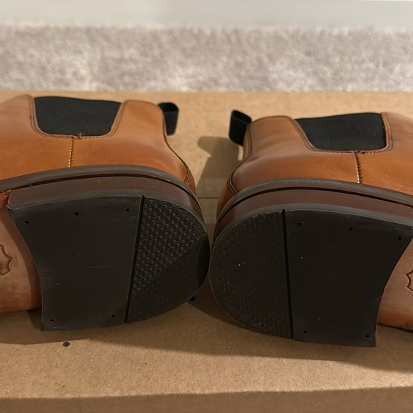 Cole Haan Chelsea Boots British Tan size 11.5 - Picture 4 of 4